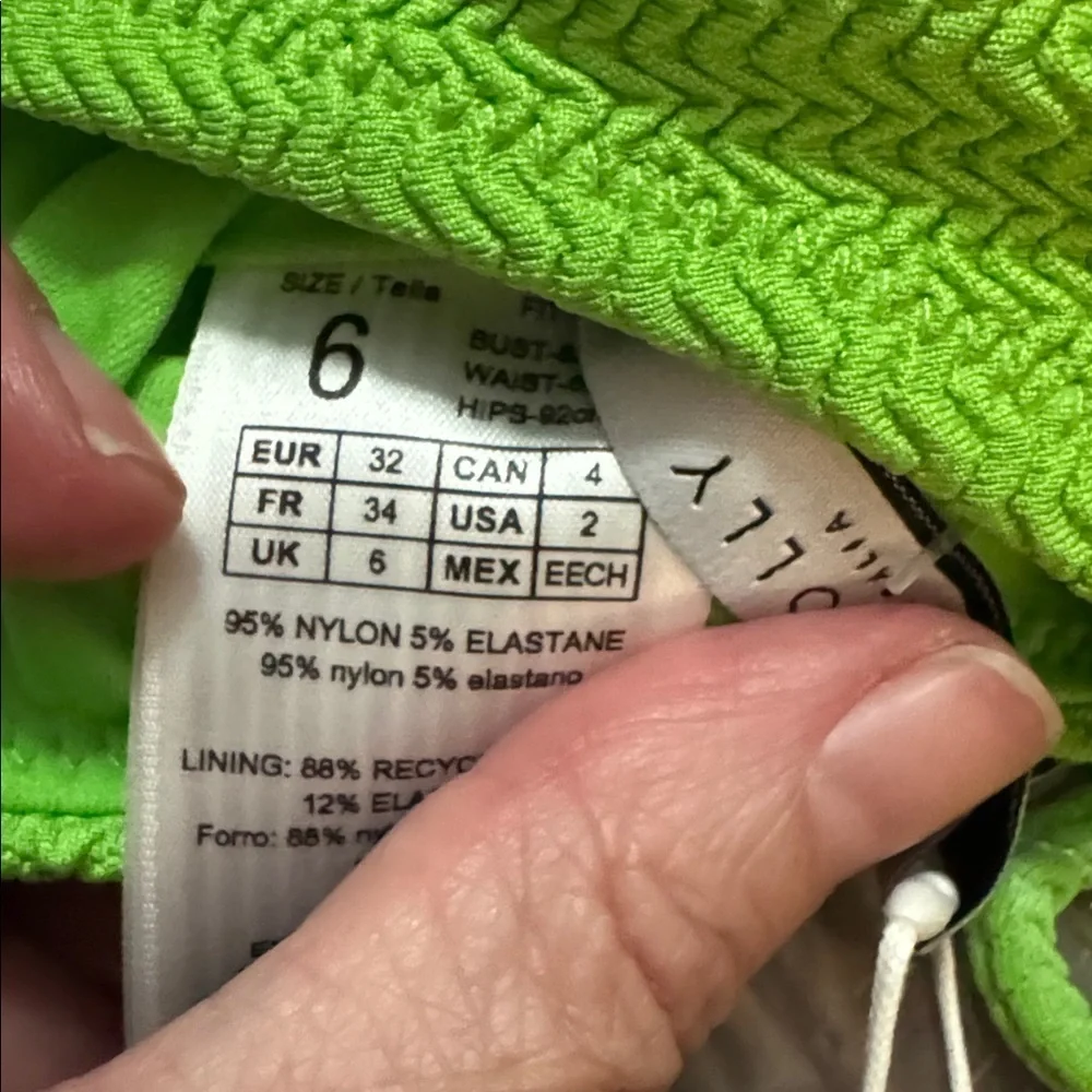 NWT Seafolly Sea Dive Bandeau One Piece - Jasmine Green SZ 2 - Picture 7 of 10